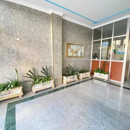 Sunset Sunny Balcony & Sea Views アパート