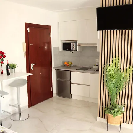 Sunset Sunny Balcony & Sea Views Apartament